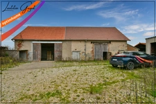 Maison à rénover avec atelier, grange et dépendances – Chemilly (03)