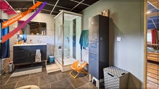 Propriété avec maison 164 m² et grange de 160 m² sur 4 400 m² de terrain – potentiel habitation ou projet