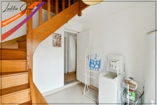 Maison familiale avec vie de plain-pied et grand terrain à vendre à Souvigny
