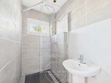 CHASSE SUR RHONE – APPARTEMENT T3 DE 80 M2– 10 MIN GARE TER