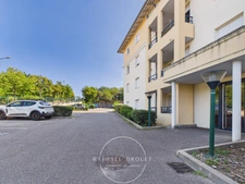 T3 avec terrasse et parking – Investissement locatif sécurisé à Grigny (69520)