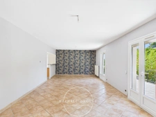 Jardin (38200) - Propriété familiale (196 m2) avec jardin, garage, atelier, piscine et potentiel de valorisation foncière à 5 min de Vienne.