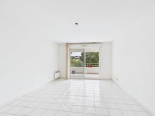 MARSEILLE 12e – T3 TRAVERSANT, GRAND BALCON SUD ET GARAGE 