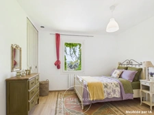 APT (84) – AU CŒUR DU LUBERON - PROPRIÉTÉ DE 208 M² AVEC PISCINE, VUE PANORAMIQUE ET 5 631 M² DE TERRAIN