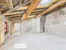 VIENNE – CENTRE-VILLE – T3 EN PLATEAU BRUT – LE CHARME DE L’ANCIEN A NEUF - SOUS LES TOITS