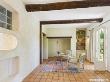 APT (84) – AU CŒUR DU LUBERON - PROPRIÉTÉ DE 208 M² AVEC PISCINE, VUE PANORAMIQUE ET 5 631 M² DE TERRAIN