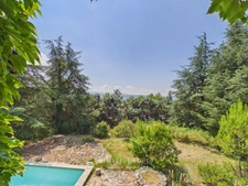 AU CŒUR DE LA CAMPAGNE DU LUBERON – PROPRIETE DE 208 M2 AVEC PISCINE SUR 5600 M2 DE TERRAIN
