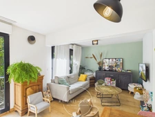 LYON 7 – APPARTEMENT T3 AVEC TERRASSE ET GARAGE 