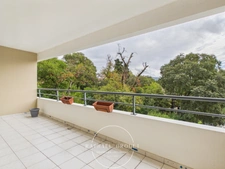 MARSEILLE 12e – T3 TRAVERSANT, GRAND BALCON SUD ET GARAGE 