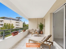 MARSEILLE 12e – T3 TRAVERSANT, GRAND BALCON SUD ET GARAGE 