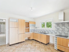Jardin (38200) - Propriété familiale (196 m2) avec jardin, garage, atelier, piscine et potentiel de valorisation foncière à 5 min de Vienne.