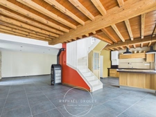 Maison de village familiale – 215 m² habitables – 5 chambres – Cour – Cave – Jardin (38200)