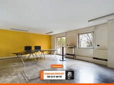 EXCEPTIONNEL - COEUR DE LYON 6 - 370 M2 DE BUREAUX AVEC GARAGES - POSSIBLE LOGEMENTS