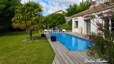 VILLA D'ARCHITECTE D'EXCEPTION – 265 m² – PISCINE – VUE PANORAMIQUE – CHANTERANNE