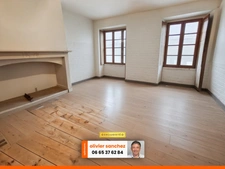 Maison de caractère avec deux appartements et dépendances – 248 m² – Marvejols (Lozère)