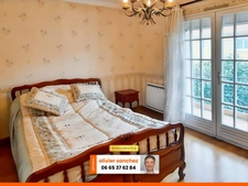 Maison 142m² terrain 800m² garage véranda 5 pièces VOLVIC (63)