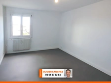 Investissement locatif  – Appartement T4 rénové à Chanteranne avec locataire en place