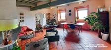 Bergonne Maison de Village , 6 chambres, 3 terrasses, 2 garages, un jardin