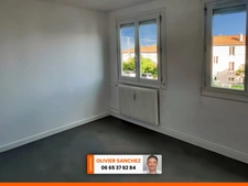 Investissement locatif  – Appartement T4 rénové à Chanteranne avec locataire en place