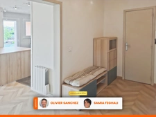 Appartement T4 de 77 m² avec balcon, cave et 2 stationnements privatifs sécurisés – DPE C - Clermont-Ferrand.