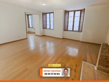 Maison de caractère avec deux appartements et dépendances – 248 m² – Marvejols (Lozère)