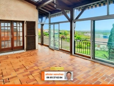 Maison 142m² terrain 800m² garage véranda 5 pièces VOLVIC (63)