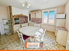 Maison à vendre 8 pièces LA SAUVETAT (63)