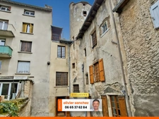 Maison de caractère avec deux appartements et dépendances – 248 m² – Marvejols (Lozère)