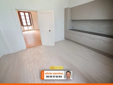 Maison de caractère avec deux appartements et dépendances – 248 m² – Marvejols (Lozère)