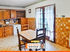 Maison 142m² terrain 800m² garage véranda 5 pièces VOLVIC (63)