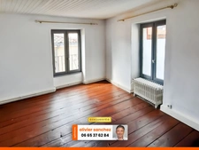 Maison à vendre 4 pièces VIC LE COMTE (63)