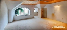 Bergonne Maison de Village , 6 chambres, 3 terrasses, 2 garages, un jardin