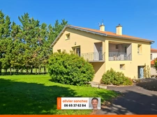Maison à vendre 8 pièces LA SAUVETAT (63)