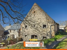 Maison de caractère exploitée en gîte – Cadre naturel exceptionnel SAINT BONNET PRES ORCIVAL (63)