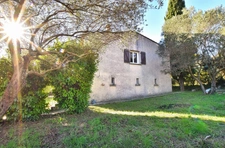 Grande demeure avec jardin et garage