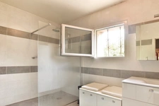 Maison familiale au cœur de la nature, potentiel unique à exploiter à 30 Min de Montpellier et Béziers