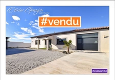 Élégante villa moderne de plain-pied avec dépendance et piscine !!! SOUS COMPROMIS !!!