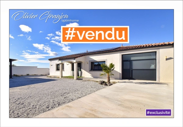 Élégante villa moderne de plain-pied avec dépendance et piscine !!! SOUS COMPROMIS !!!