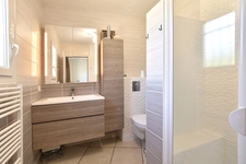 Villa de plain-pied avec piscine au calme !!! SOUS COMPROMIS !!!