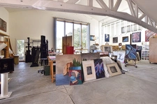 Loft d’artiste de 270 m² sur plus de 2 800 m² de terrain à l'ouest de Montpellier !!! SOUS COMPROMIS !!!