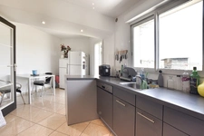 Charmante villa de plain-pied avec jardin paysager et piscine en cœur d’Hérault