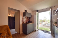 Villa de plain-pied avec dépendance, piscine et grand garage