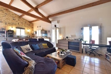 Villa de plain-pied avec dépendance, piscine et grand garage