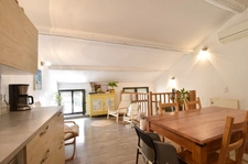 Maison de village rénovée et climatisée avec jardin au calme !!! SOUS COMPROMIS !!!