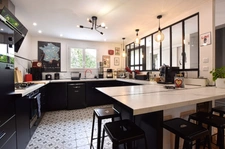Villa familiale au cœur d'un environnement privilégié