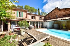 Maison de caractère avec studio indépendant et piscine au cœur de l'Hérault.