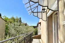Maison de village rénovée, garage et potentiel d’aménagement