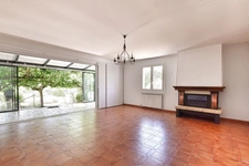 Villa de plain-pied avec piscine et grand jardin à 20 min de Montpellier !!! SOUS COMPROMIS !!!