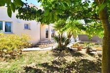 Villa familiale au calme avec piscine !!! SOUS COMPROMIS !!!
