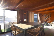 Élégante villa moderne de plain-pied avec dépendance et piscine !!! SOUS COMPROMIS !!!